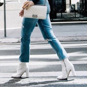 STEVE MADDEN WHITE EDITOR BOOTIES🤍